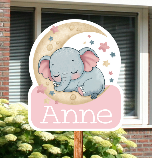 Alles wat je wilt weten over een geboortebord voor in de tuin.