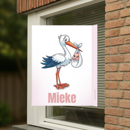 Geboortebord voor op het raam met naam en de afbeelding van een ooievaar.