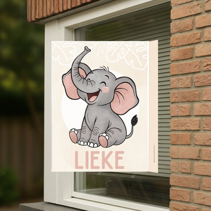 Geboortebord voor op het raam met naam en de afbeelding van een schattig olifantje