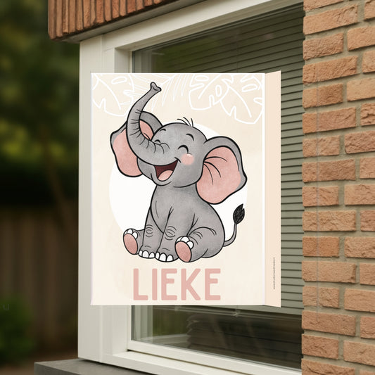 Geboortebord voor op het raam met naam en de afbeelding van een schattig olifantje