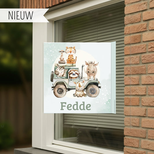 Geboortebord voor op het raam van safari dieren, gepersonaliseerd met naam.