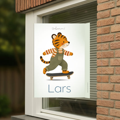 Tijger op skateboard geboortebord voor op het raam gepersonaliseerd met  naam