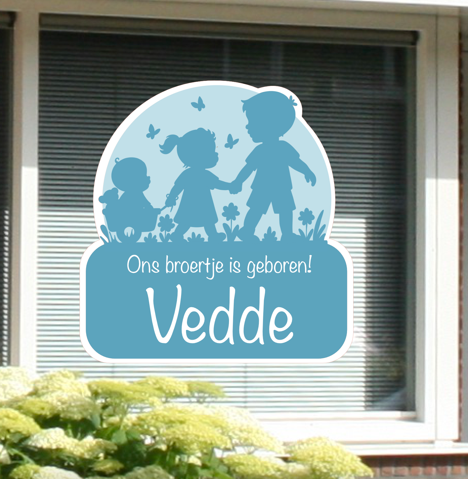 Geboortesticker met naam silhouet van een broer, zusje, broertje
